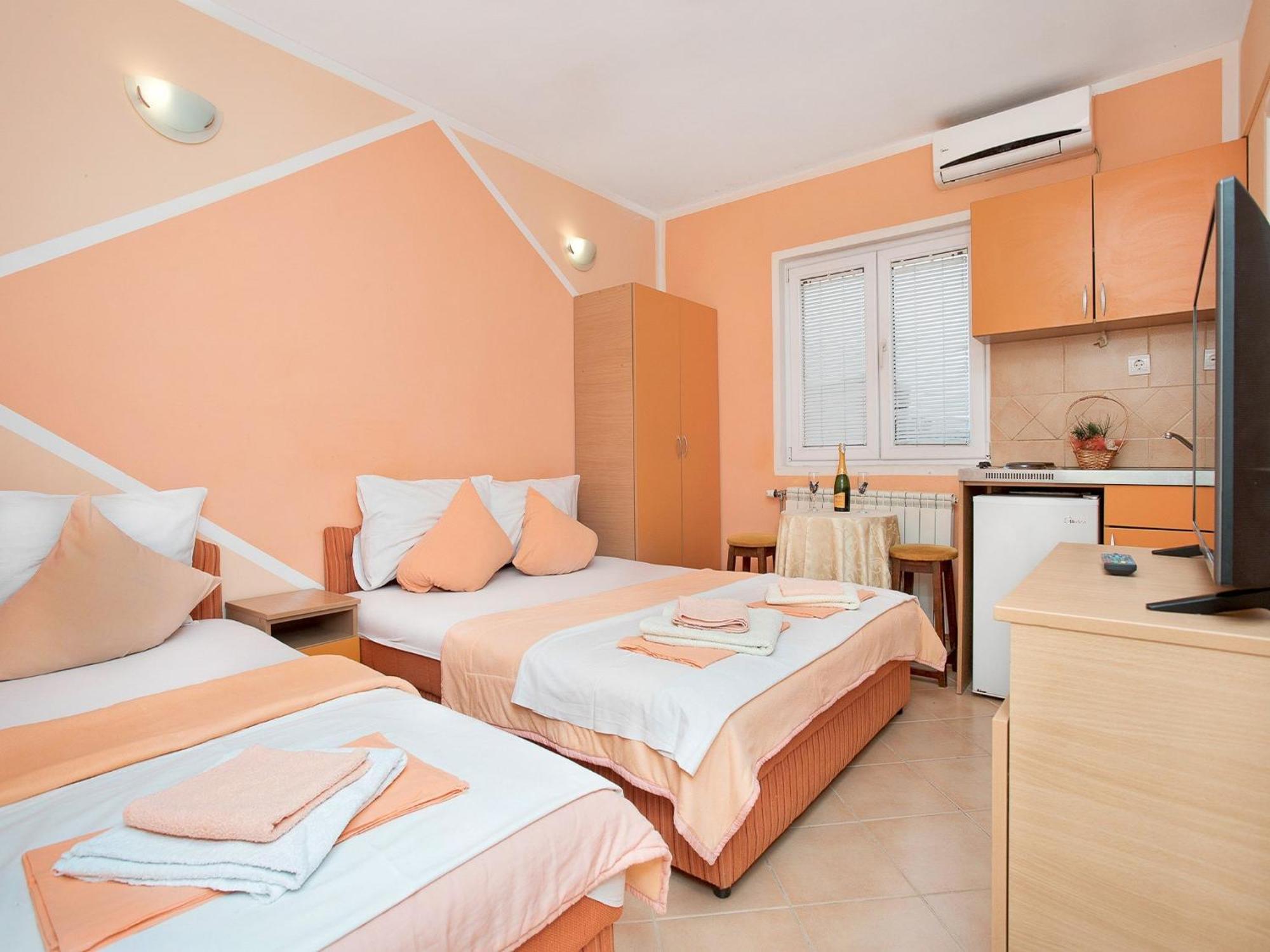 Apartments Mik5 - Famous Beach Jaz Budva Room photo